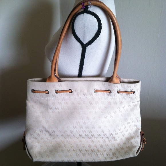 SOLD Dooney & Bourke Tulip Tassel Tote - Picture 3 of 5